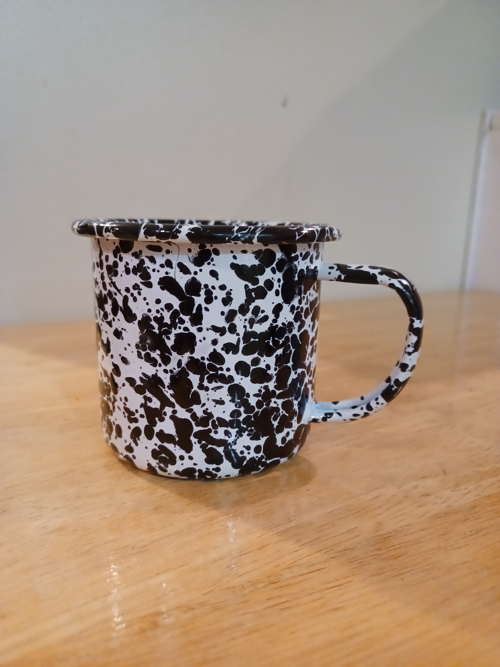 New Crow Cayon Black & White Speckled Enamel Mug